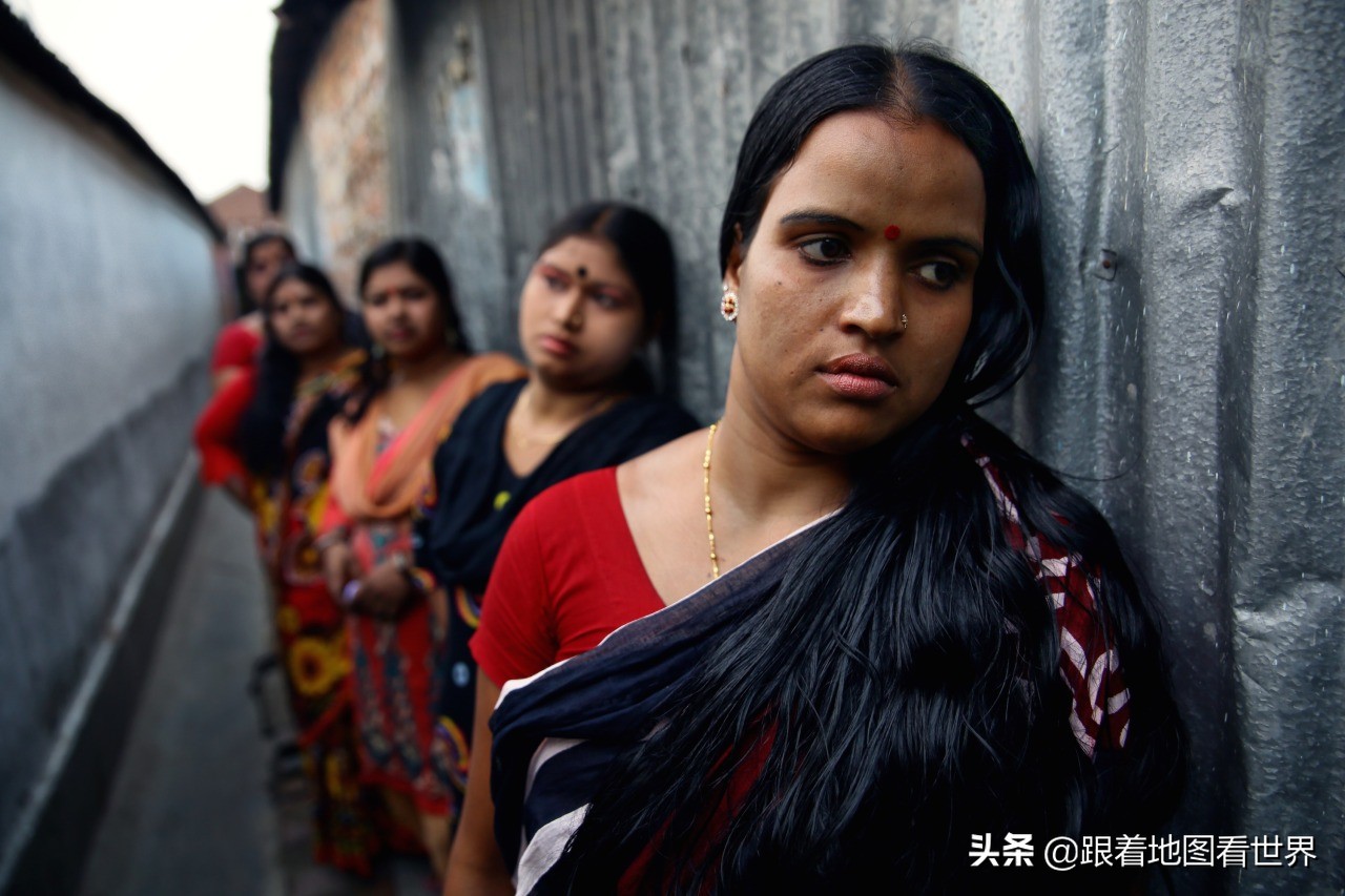 在印度性工作既不是非法，也不是合法，三哥警察为何对女性施暴？