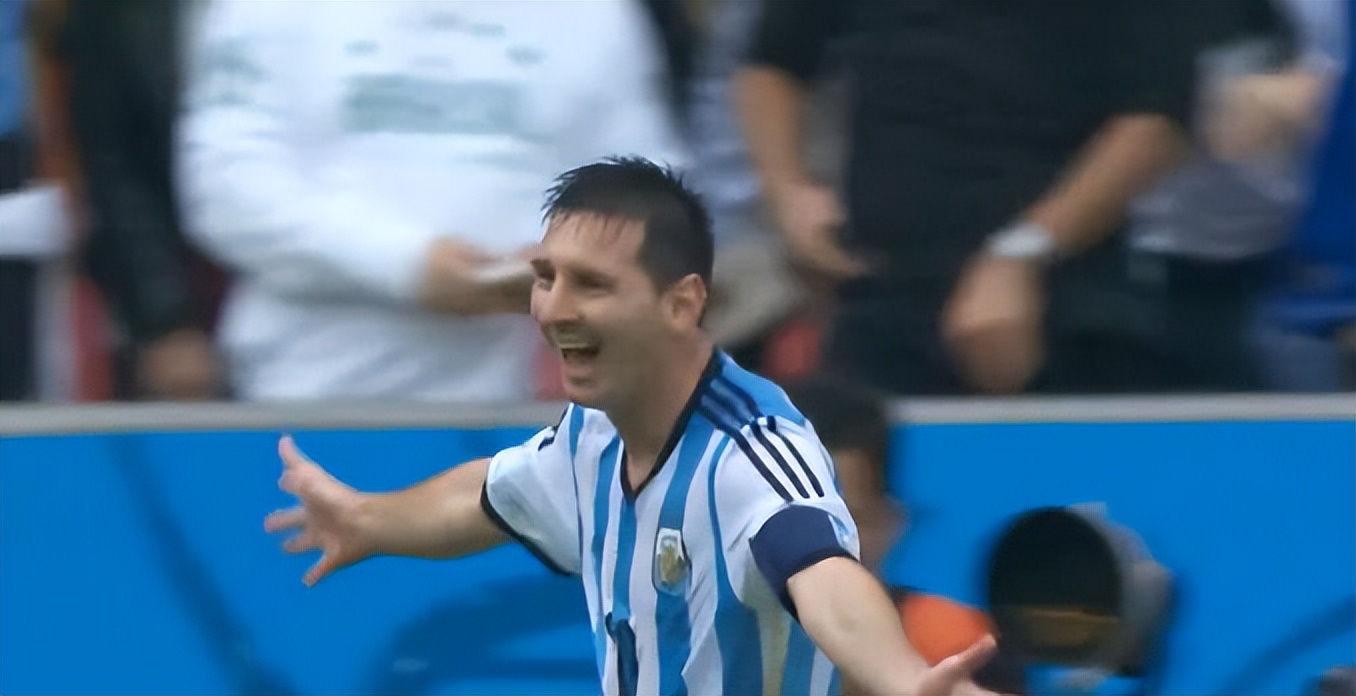 阿根延足球队世界杯(梅西的最后一届世界杯，阿根廷想夺冠还得靠迪马利亚)