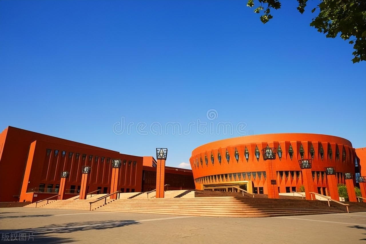 清华大学的校长是什么级别，你知道吗？