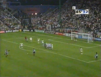 2002世界杯英格兰战阿根廷（阿根廷VS英格兰，世界杯赛场上的恩怨情仇）