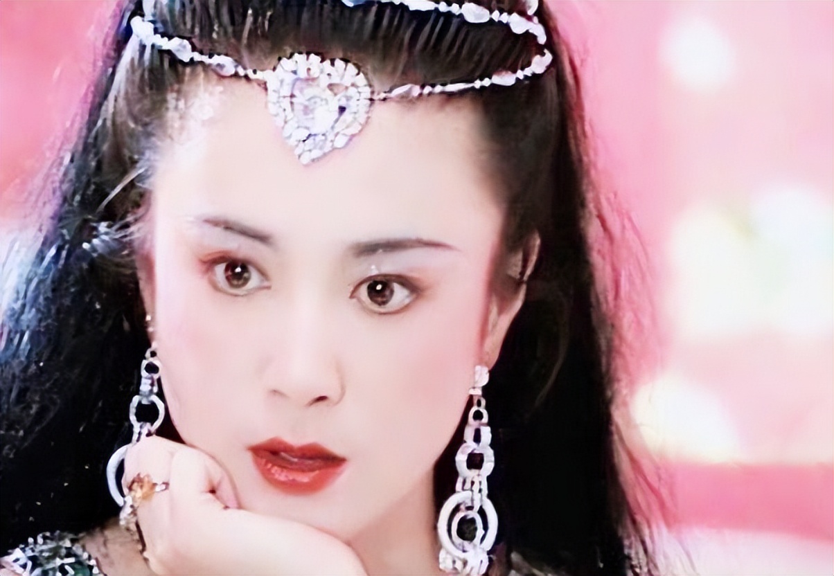 十个版本的"妲己":傅艺伟最美,温碧霞最妖