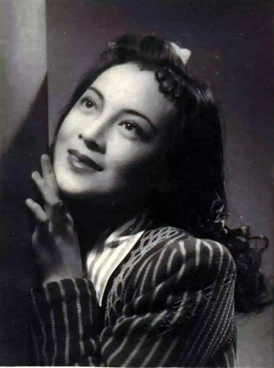 王丹凤、王晓棠“二王争美”：都说二人长得像，其实美得各有千秋