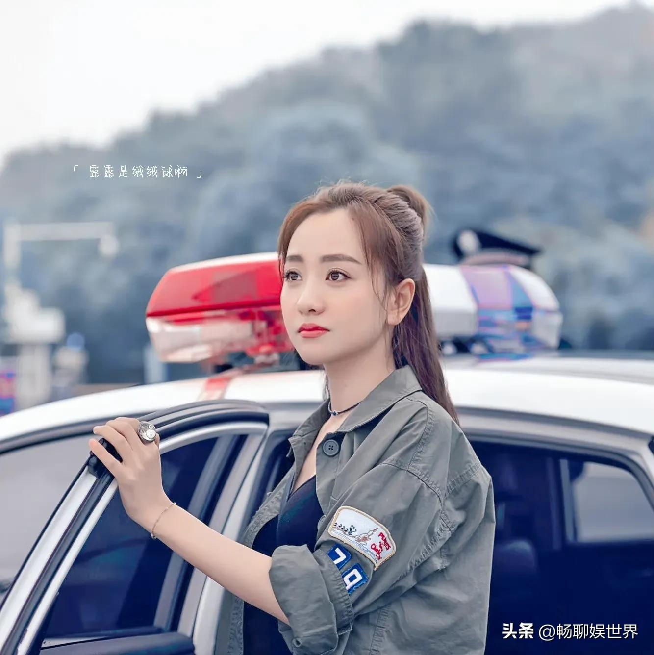 41岁的杨蓉看起来依旧年轻漂亮