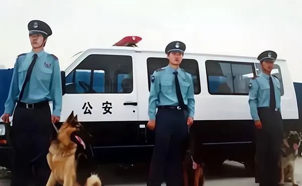 1998年，天津女高中生毒杀6名室友，只因死后怕寂寞，怎么回事？