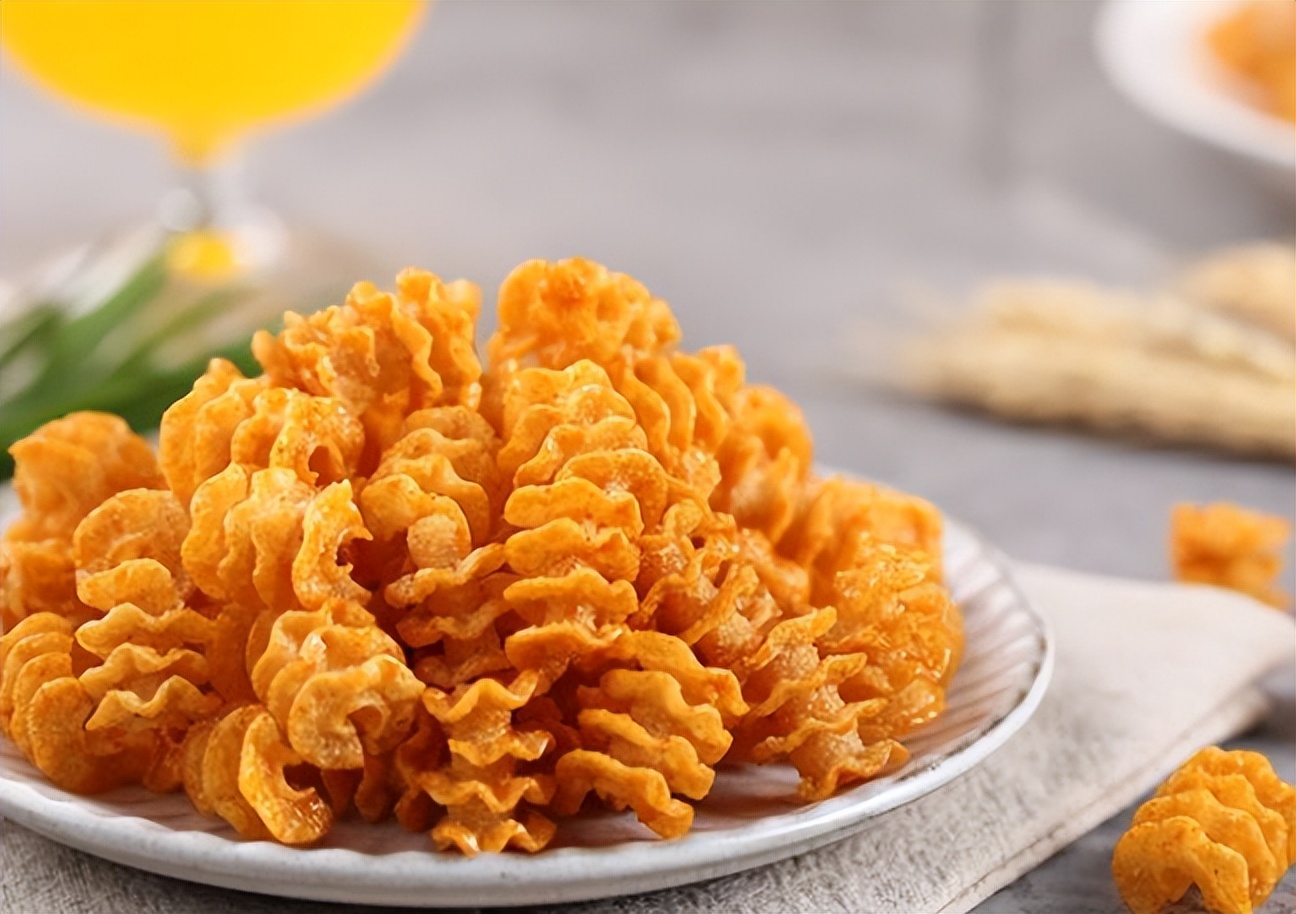 学校小卖部最火的10款零食，吃过第7个很幸福，吃过第9个是有钱人