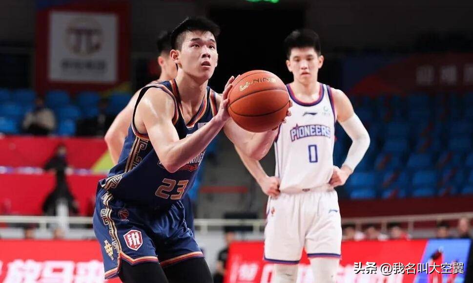 国内球员为什么不去打nba（林葳无缘中国男篮原因揭晓！球迷揭开内幕：乔尔杰维奇早就看穿）