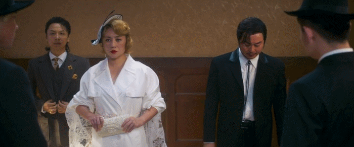 13天破20亿！2022年初这个无名之辈的表演，让我爆发出久违的大笑