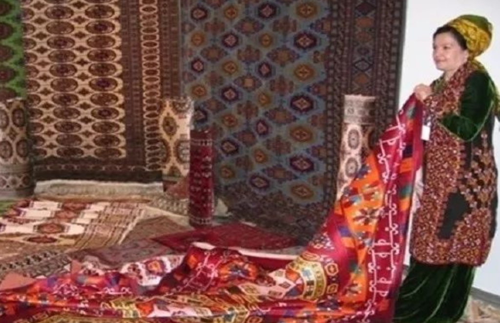 土库曼斯坦名存实亡（土库曼斯坦：亚洲唯一的一个永久中立国，汽油每升一毛钱左右）