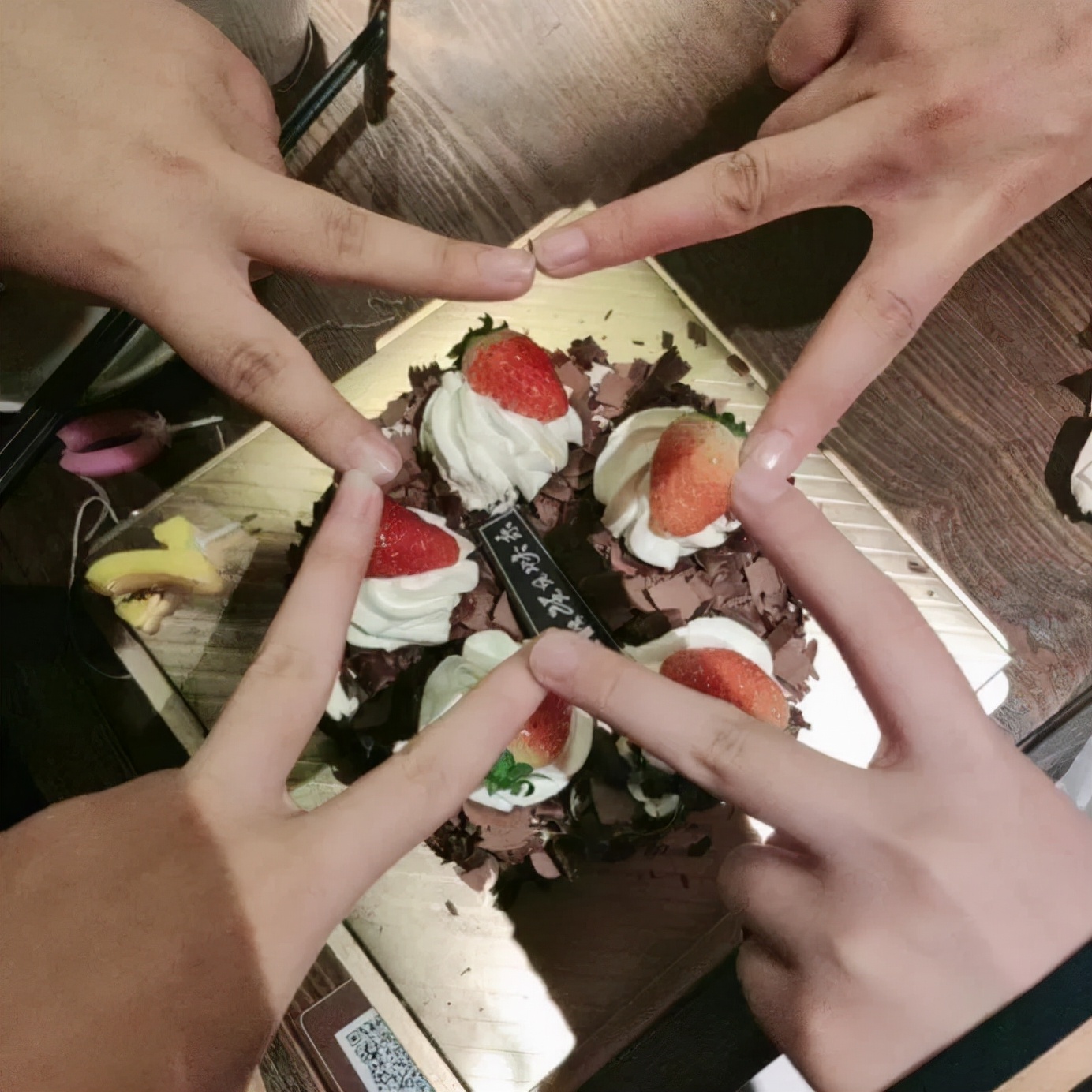 保研！上海再现学霸“姐妹花”：在同一大学，住同一宿舍，拿9万元奖学金！