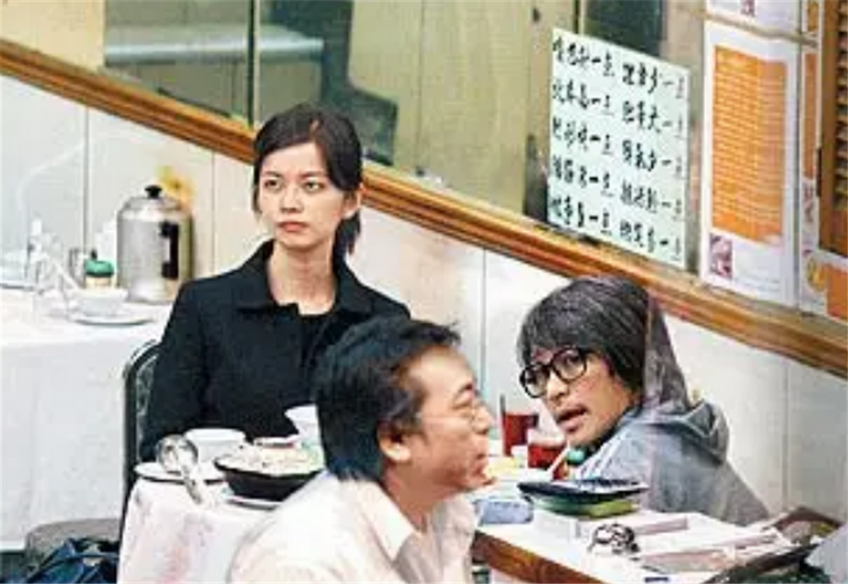 于文凤输7000万，转身找百亿男友，与星爷撕破脸，只为13年感情吗