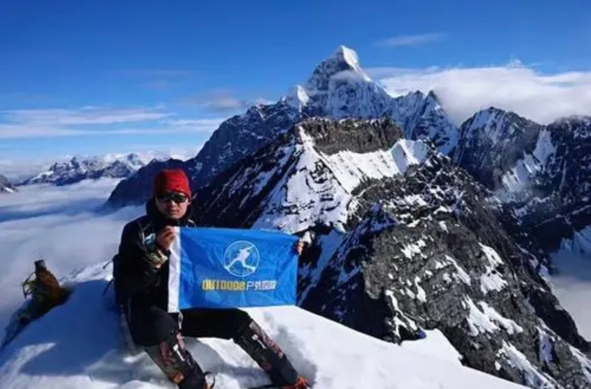 46万起步，走一步都是钱，最烧钱的运动为什么是登山？
