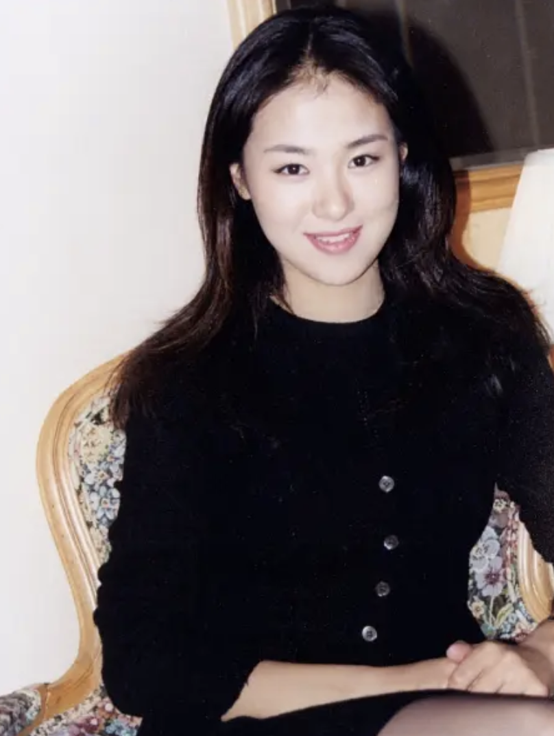 “古装女神”沈傲君的清醒人生，和她生命中爱过的2个重要男人