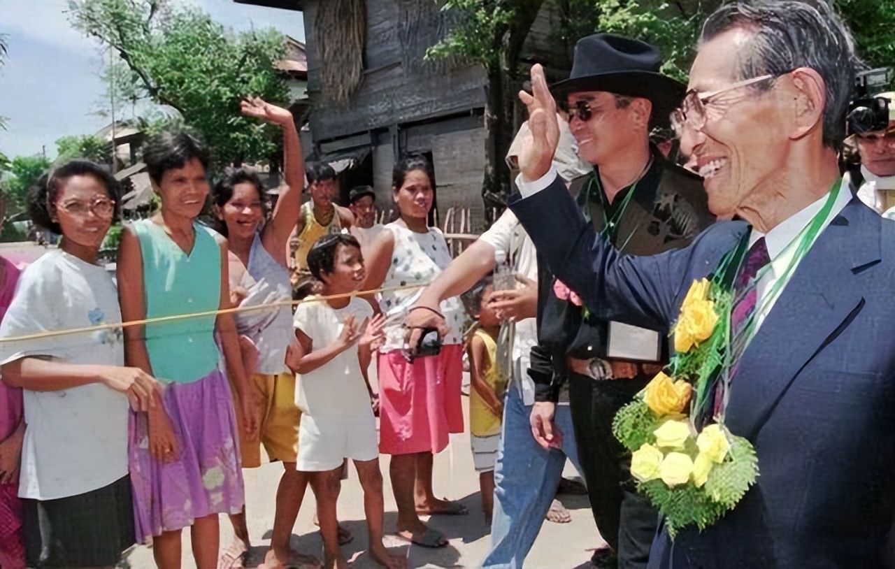 ���һ��Ͷ�����ձ��������˽�30����λ�ս��ֱ��1974���Ͷ��