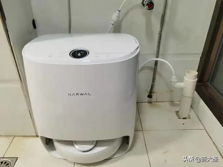 拖地哪家强？四款热销扫拖机器人实测（石头/云鲸/360/科沃斯）