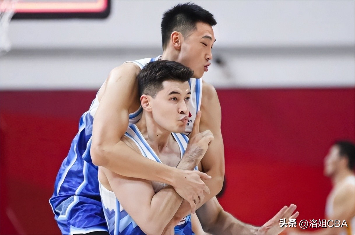 cba新赛季支持哪个球队（CBA三消息：新疆企业接手球队，琼斯采访赞孙军，刘铮防守第一名）-趣拿体育