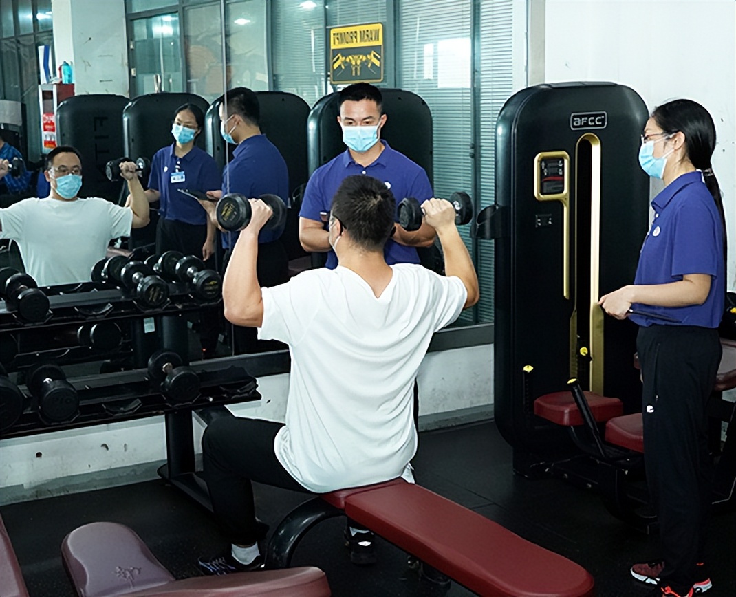 私人教练学校该选择哪家呢？