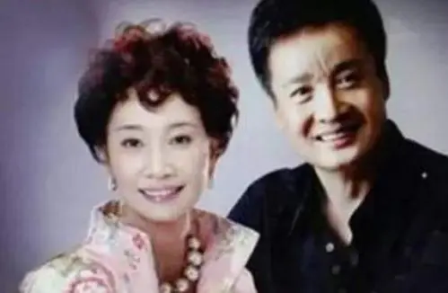 好男人阎维文：陪妻子抗癌33年，女儿嫁进名门，亲家比他还厉害 第31张