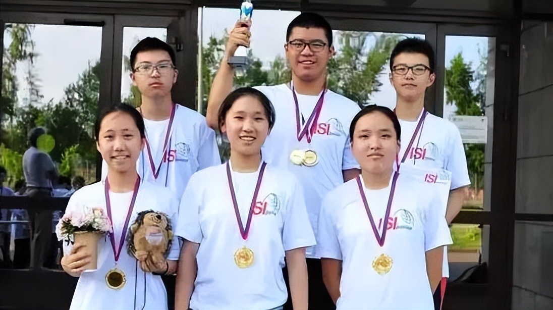 喜报！陕西10名学霸提前被清北录取，分别来自这4所中学