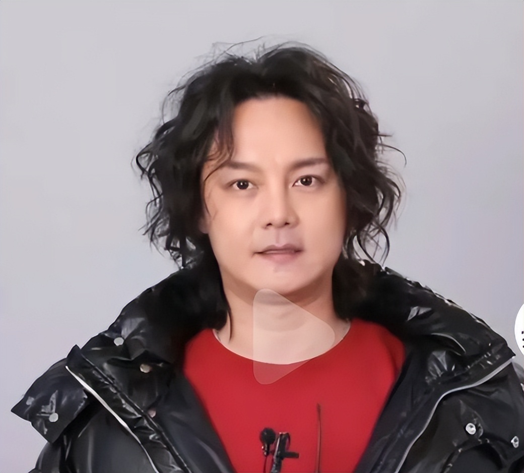 得不到秋雅,就变成秋雅?尹正中分发型撞脸秋雅,网友:逐渐娘化