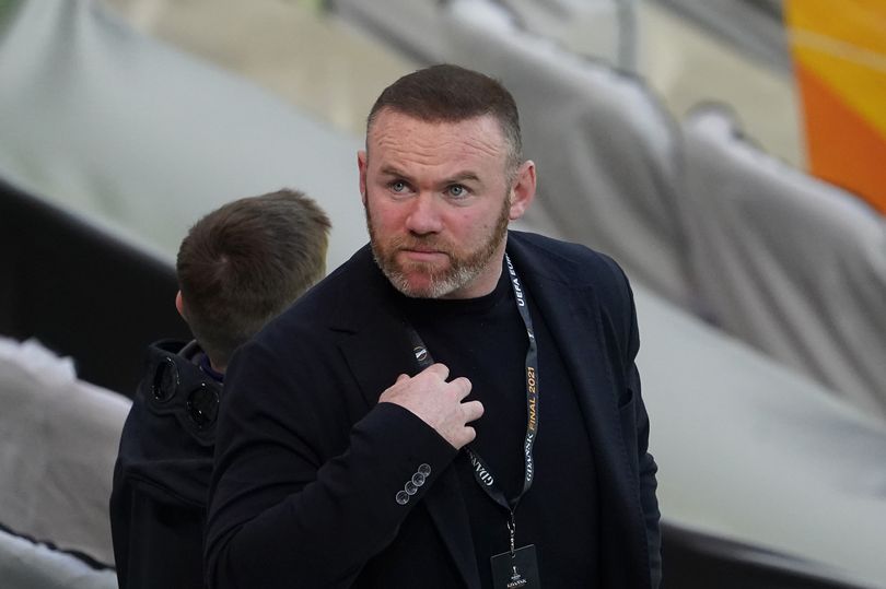 2011年曼城夺英超冠军（鲁尼质疑曼城踢假球，首夺英超冠军末轮诸多疑点，曼城偷走了冠军）