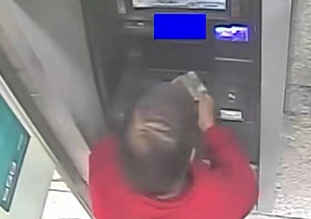 丈夫去世五年后，人口普查员发现异样，妻子：我什么都不知道