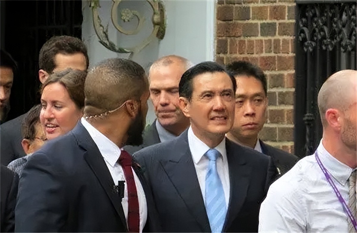 马英九出生在中国香港，祖籍是哪？他说：和毛主席的老家隔两里路