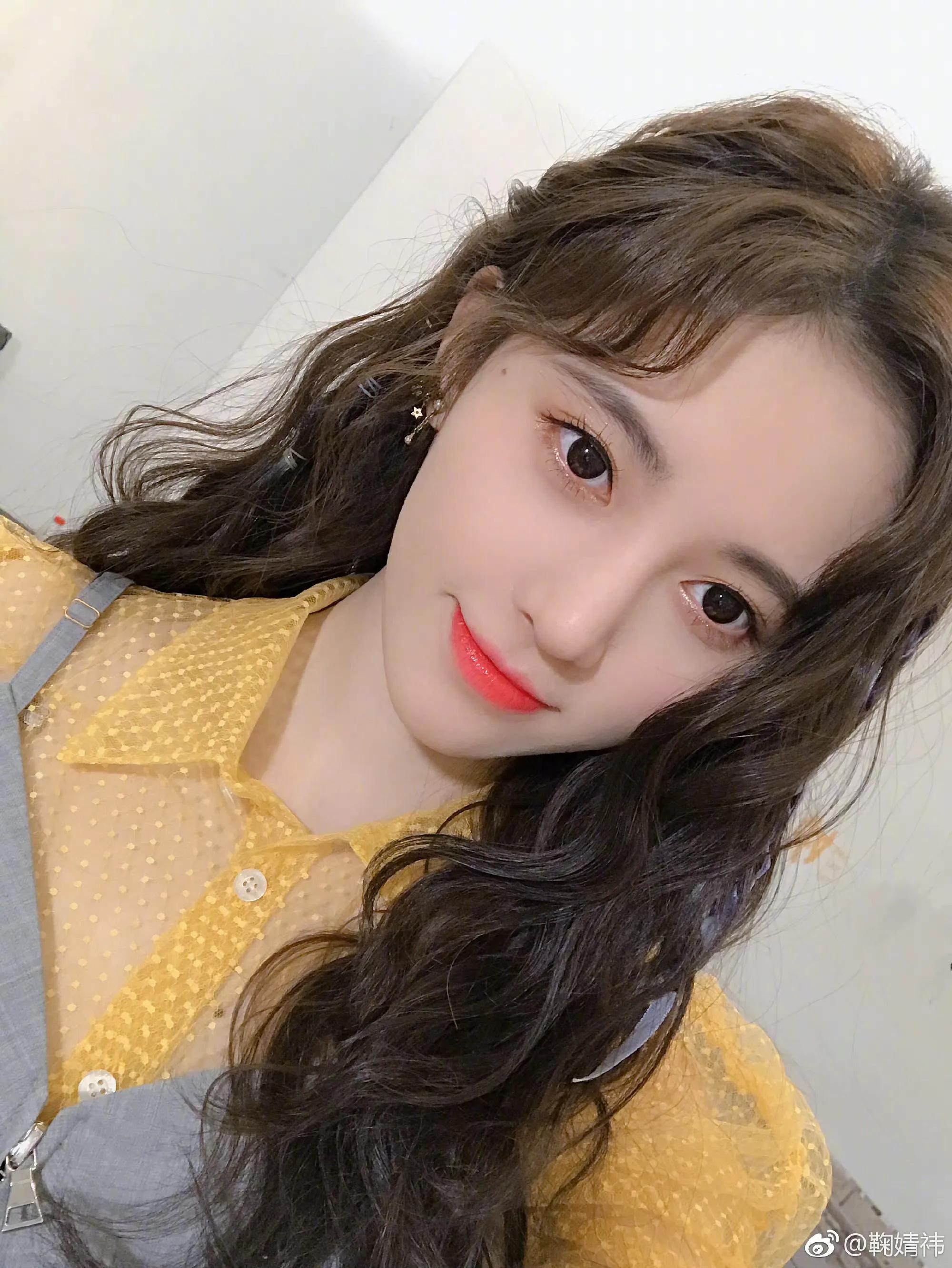 鞠婧祎自拍照头像大户