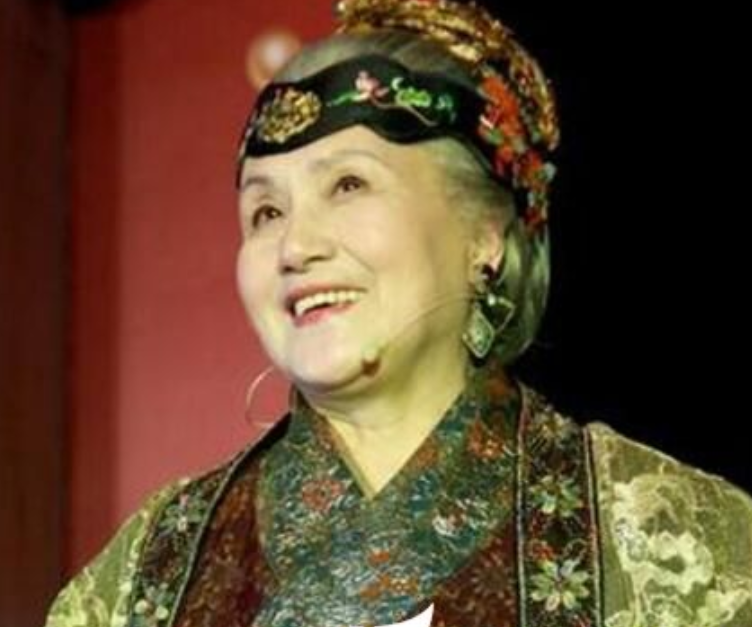 论真正拥有“微笑眼”的奶奶只服这6位，有人83岁还在演戏的路上