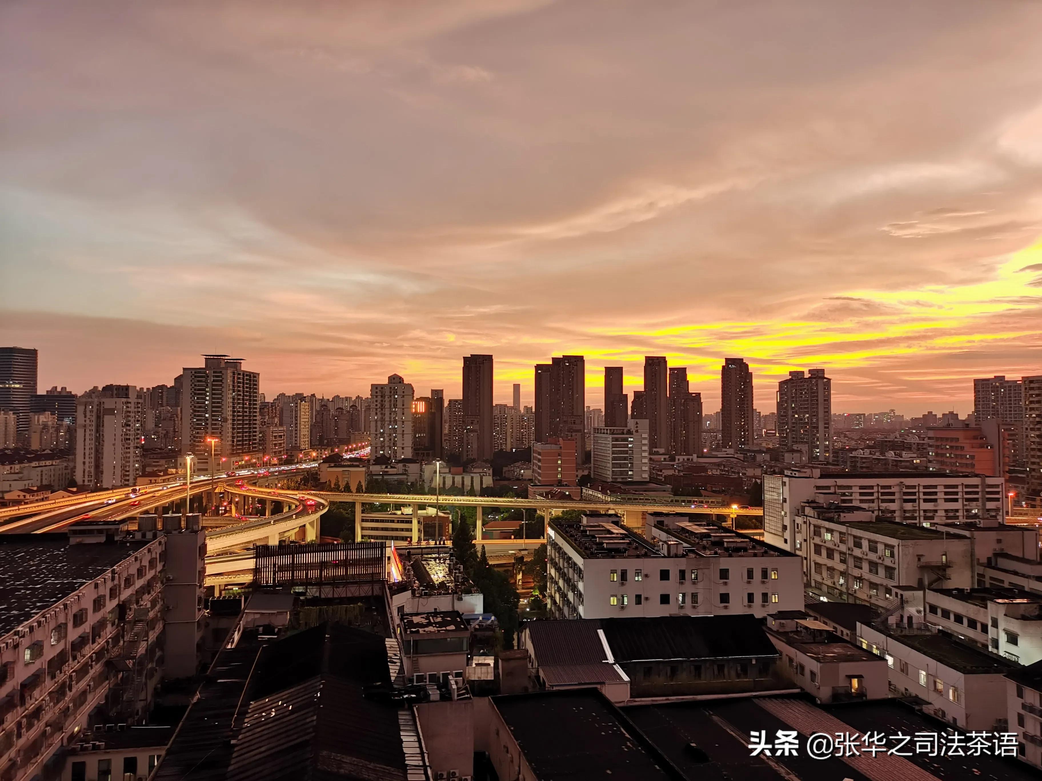 浅谈信用证及信用证诈骗犯罪特征 ──上海首例丁某某信用证诈骗案