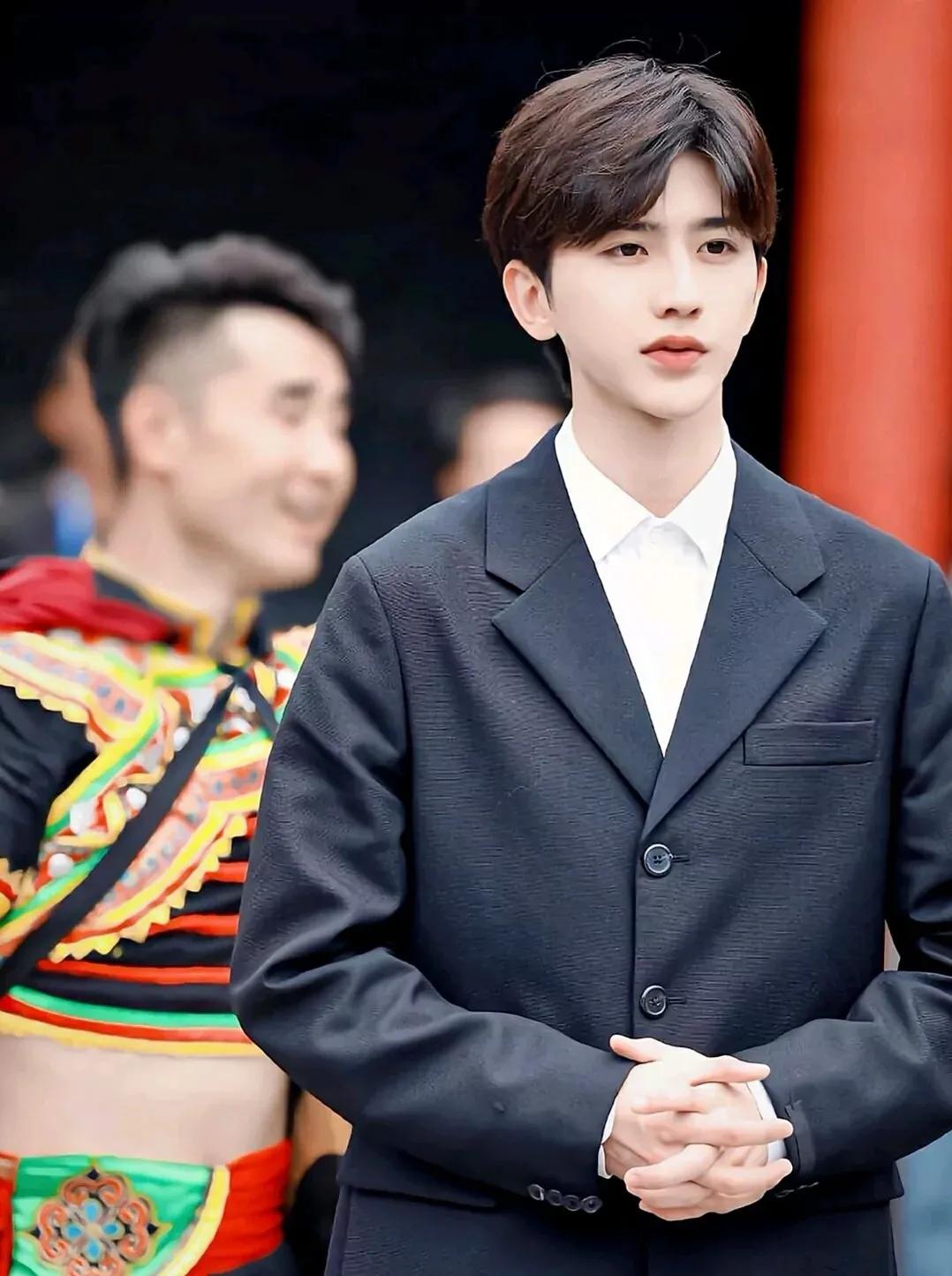 男明星谁穿西装最帅？最后一个直接封神