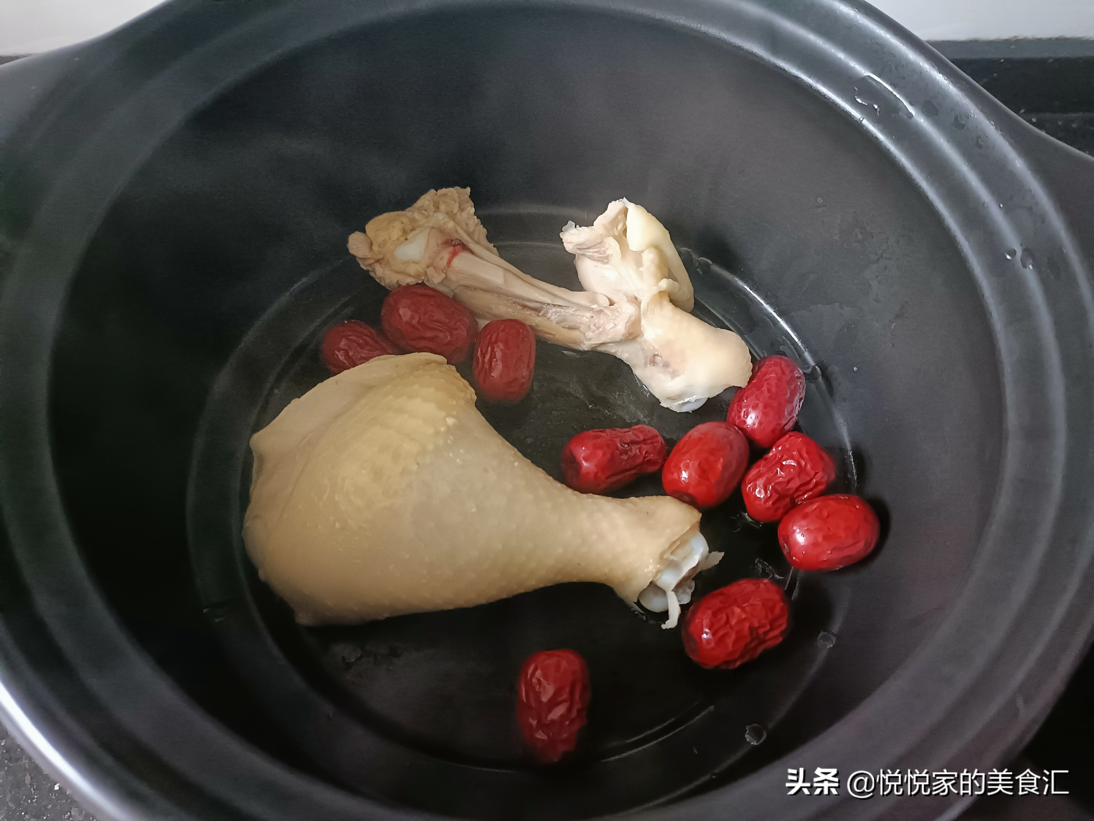 提醒女人：飲食上別虧待自己，沒事多喝這道湯，不溫不燥身體好