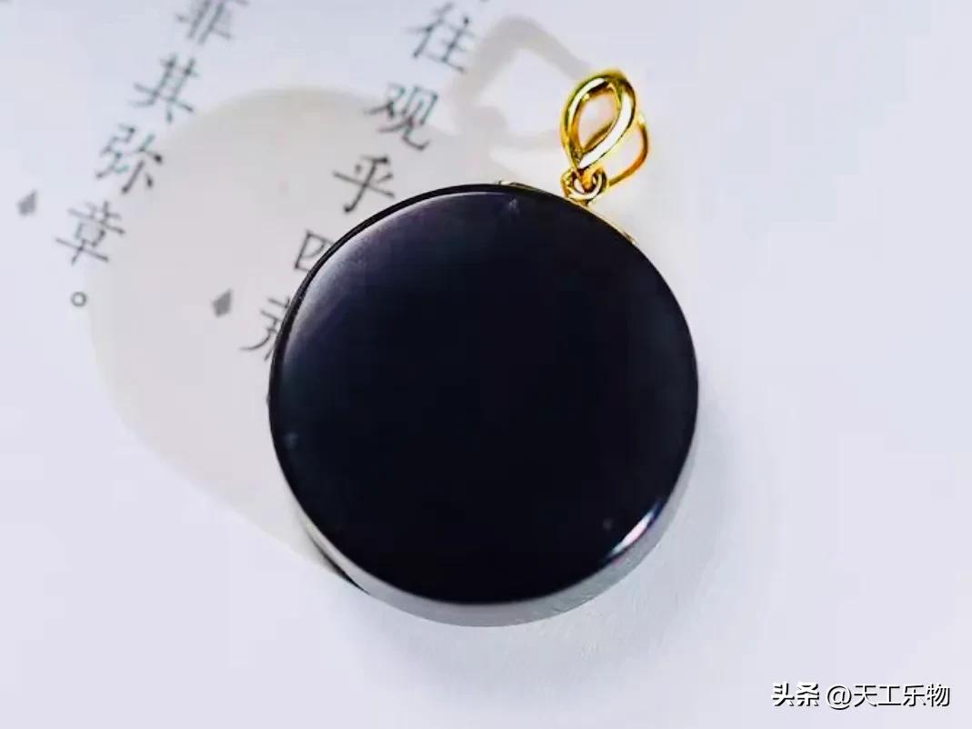 北京奥运会奖牌用什么玉（北京奥运的“金镶玉”奖牌，究竟是不是和田玉？）