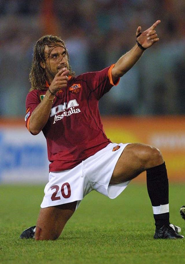 天下足球战神巴蒂斯图塔(心中未曾离去的战神,巴蒂斯图塔)