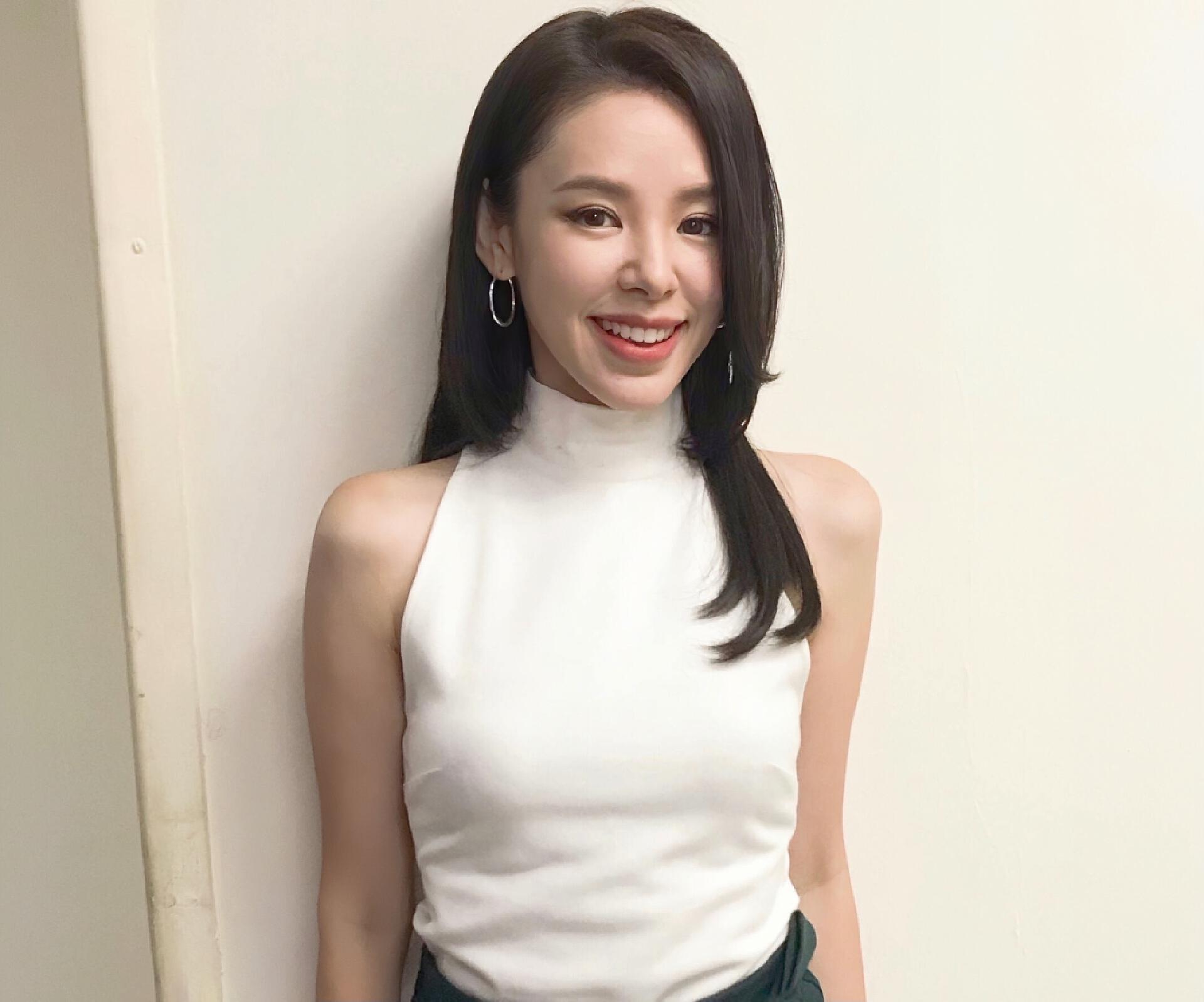 回到香港之后,谭凯琪加入了香港有线电视,继续发展自己的演艺事业.