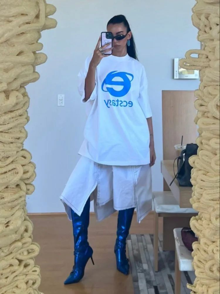 5号足球衣代表什么（世界杯来了，Blokecore 风的球衣穿搭席卷全球）