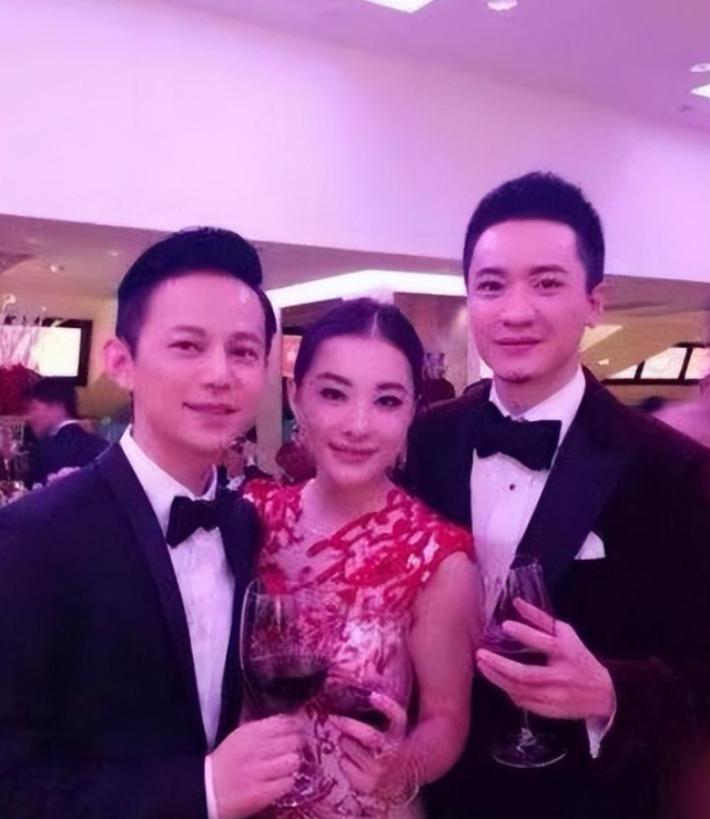 刘璇平衡木冠军怎么好（43岁奥运冠军刘璇近况，嫁入豪门被宠成少女，如今已是霸道女总裁）