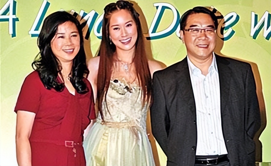 徐子淇生辰八字 李嘉欣八字 - 时代开运网