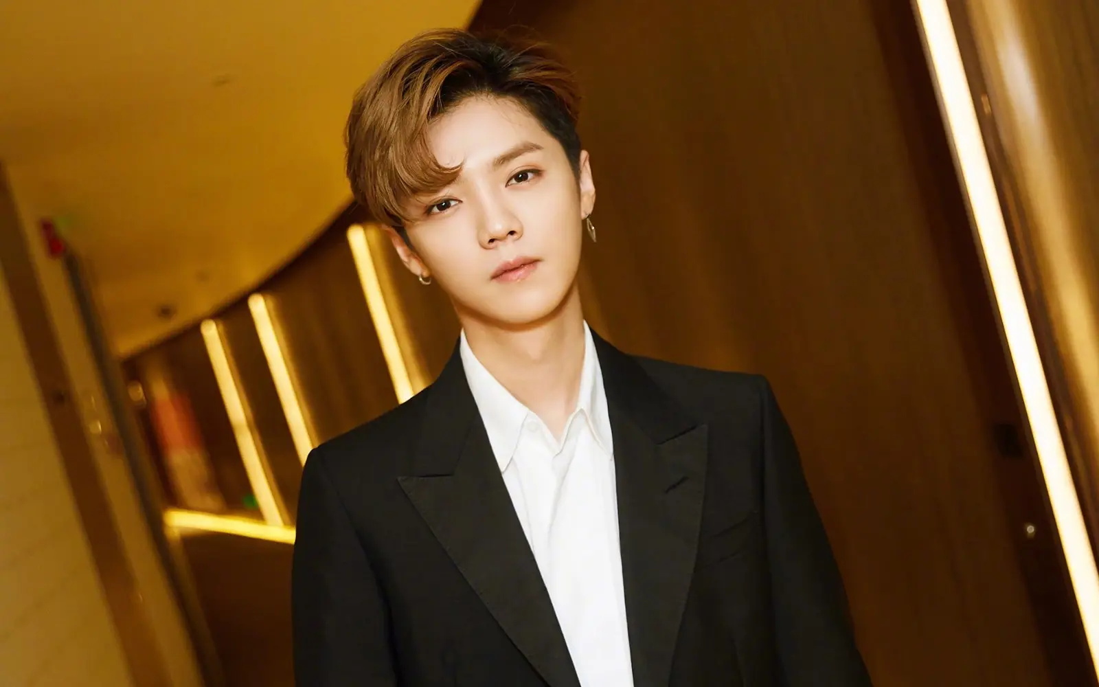 娱乐大爆料：鹿晗、刘昊然、胡一天、高瀚宇、张天爱、王大陆