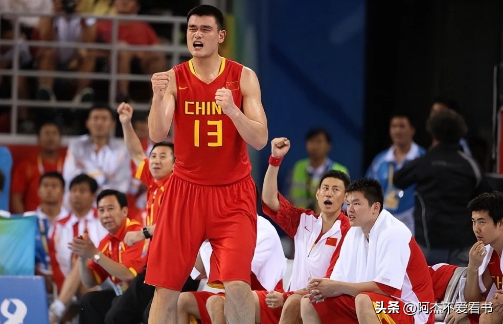 姚明在nba获得了哪些荣誉（姚明是NBA2002年的状元，他那一届有哪些大神，成就如何？）