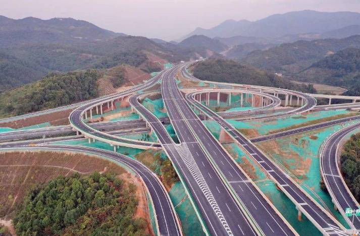 2022年，高速全年免费22天，有部分高速全年免费，事关无数车主