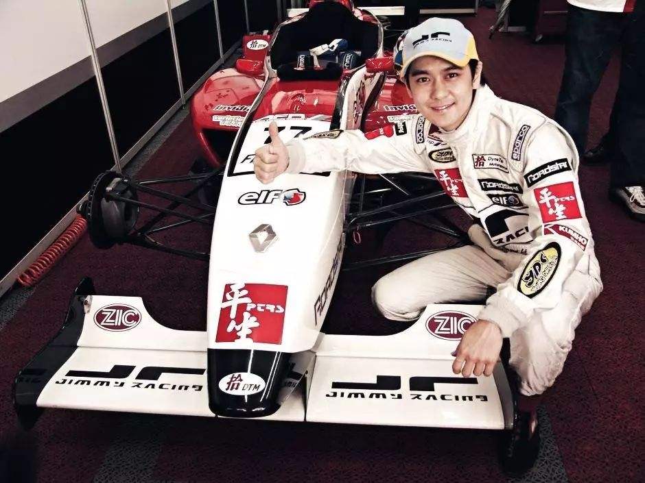 “不老男神”林志颖：曾是火遍亚洲的“小旋风”，如今成了撒谎精