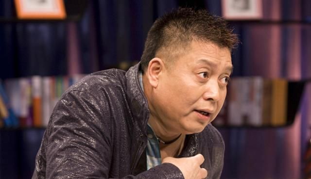 2婚2离,61岁被9.8亿富婆倒追,"丑男"王为念有啥魅力?