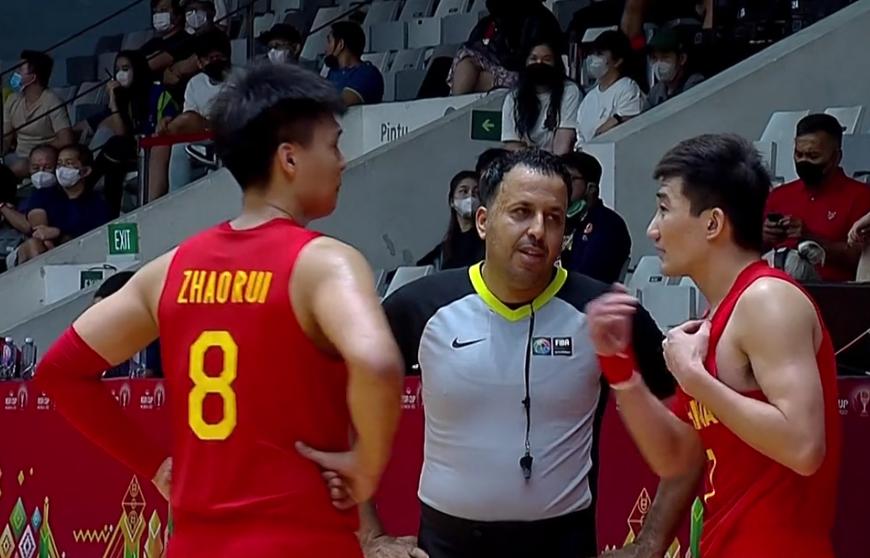 男篮亚洲杯，淘汰赛对阵情况出炉，中国男篮避开了2最大争冠热门
