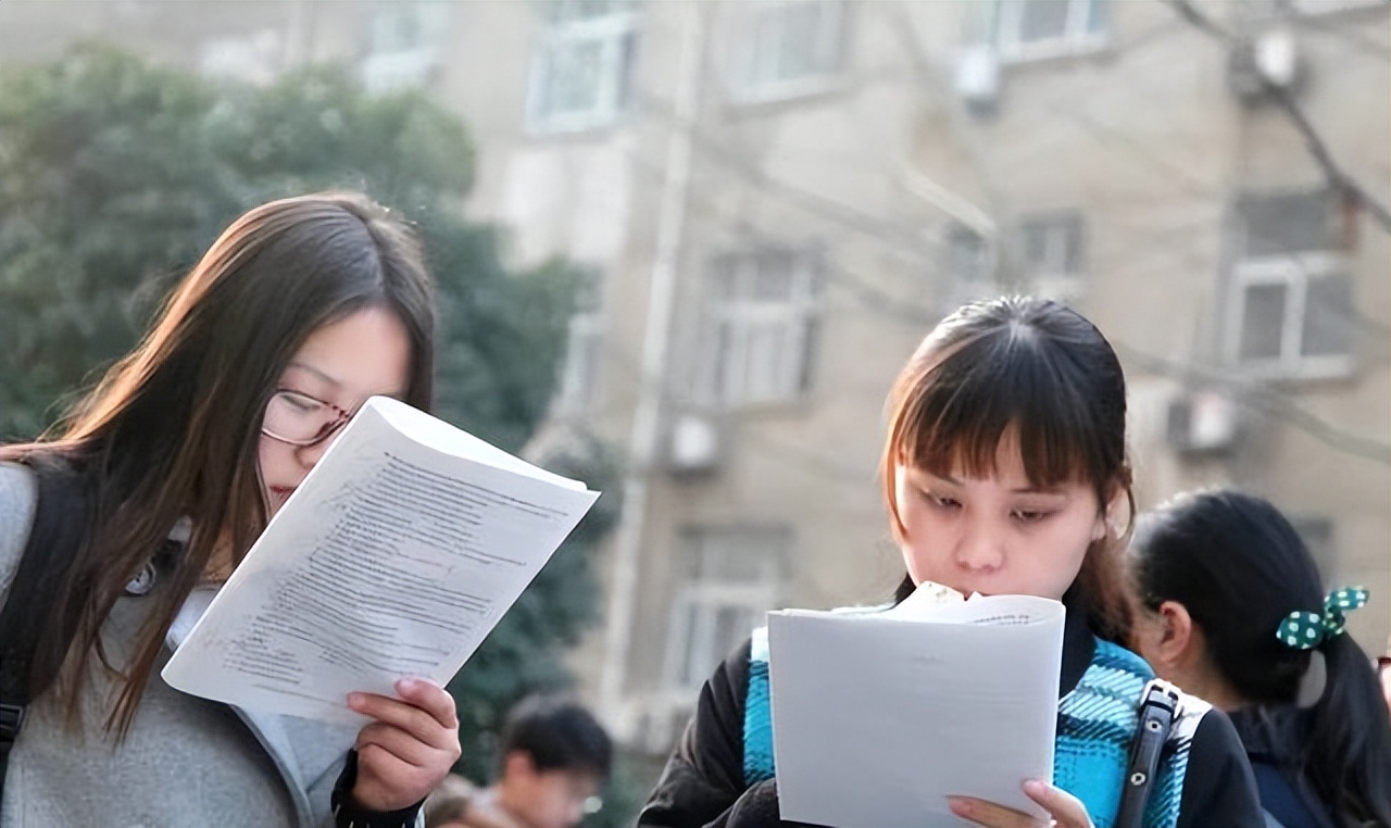 模拟考试成绩，究竟能不能代替高考成绩？看资深班主任如何回答