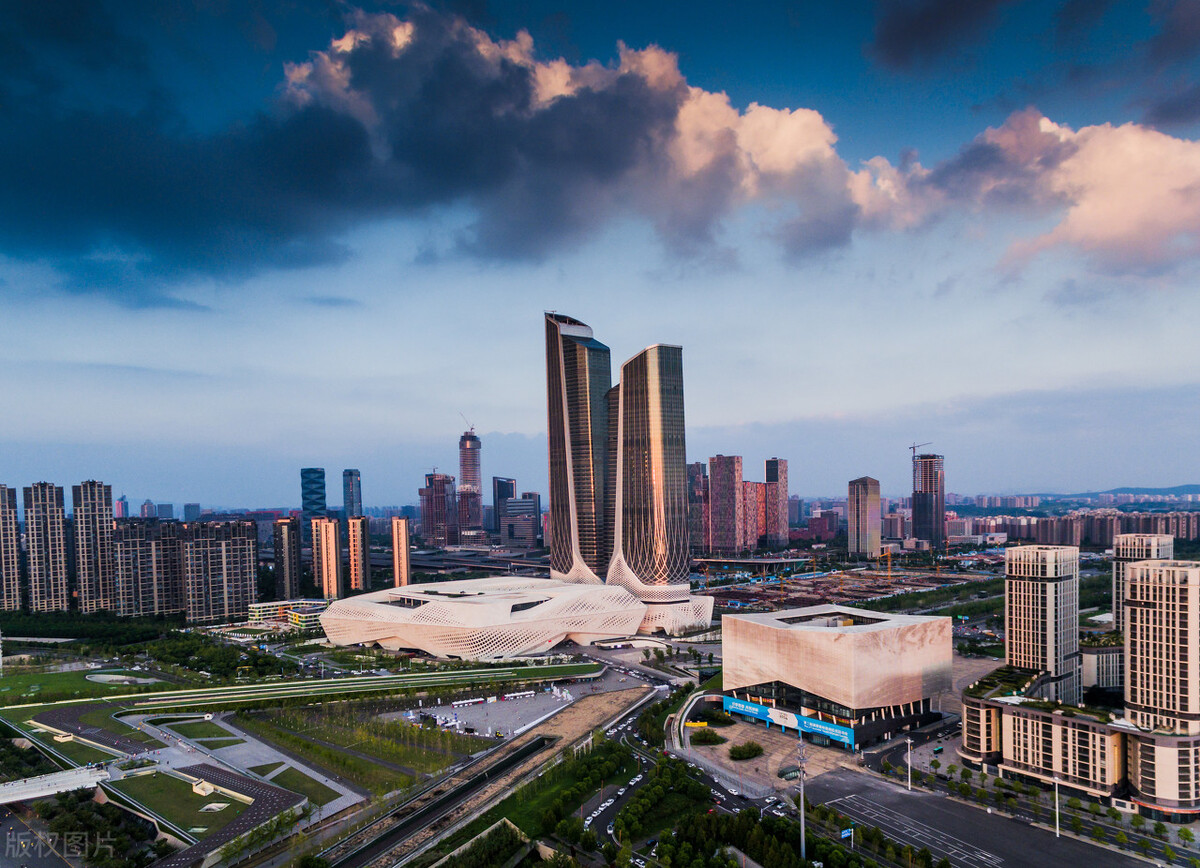 过本科线就能报的4所本科大学，刚升本不久，适合保证本科学历