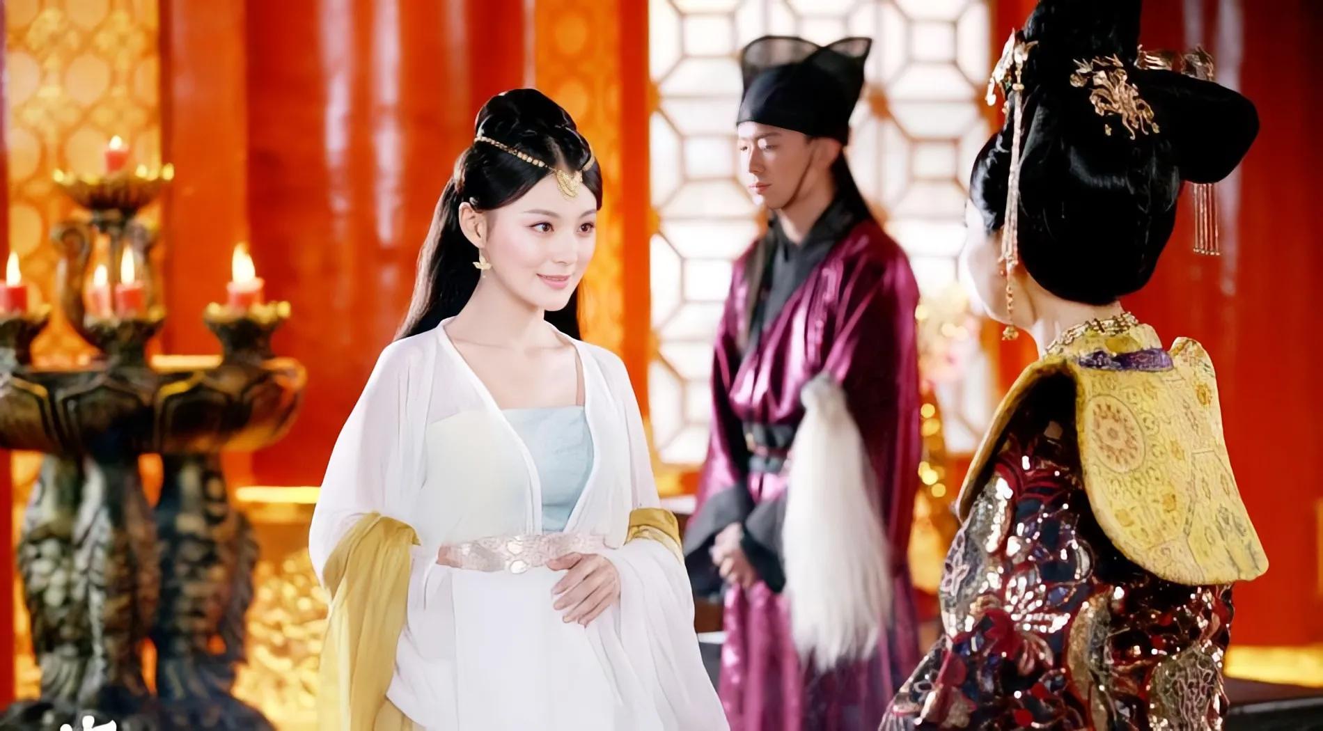 叮！帝王体验卡到账，这9位女星才是货真价实魅惑众生的妖妃