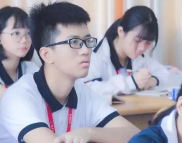 “比预想得好”，高考分数与模拟考分数能差多少，学霸说出实情