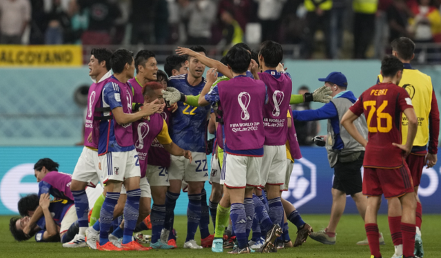 世界杯进入十六强的国家6（世界杯16强正式出炉：多支夺冠热门意外翻车，日韩澳强势晋级）