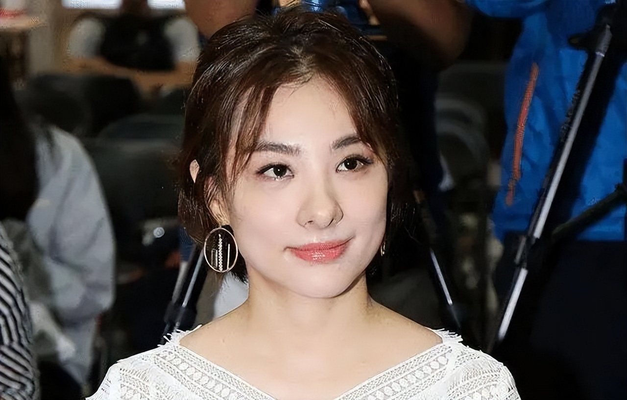 刘璇平衡木冠军怎么好（43岁奥运冠军刘璇近况，嫁入豪门被宠成少女，如今已是霸道女总裁）