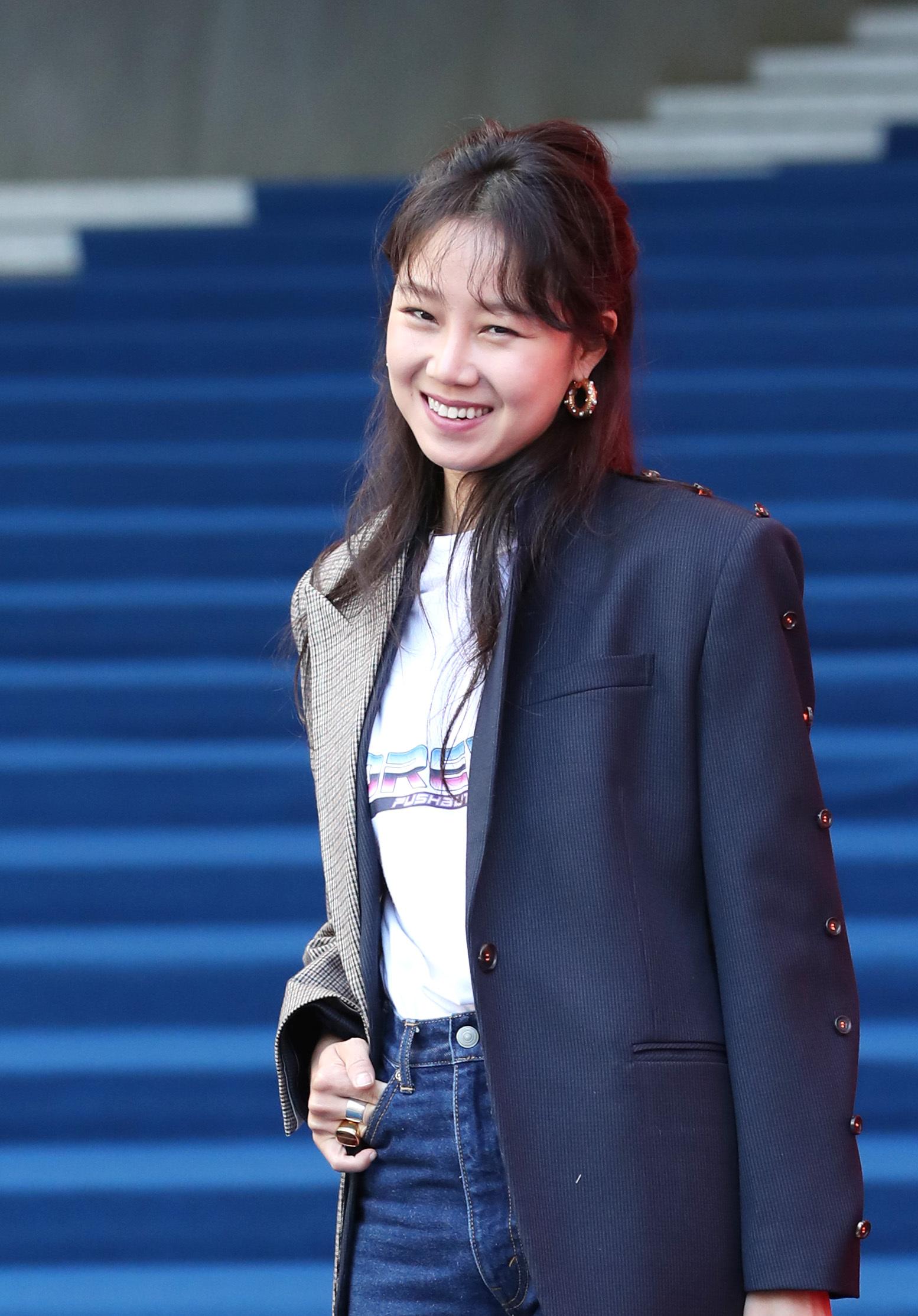 “出道即巅峰”的演员，金泰梨每部戏都超红她拍戏多年却停滞不前